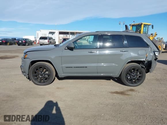 ✅ 2022 Jeep Grand Cherokee Laredo X • VIN: 1C4RJFAG8NC146767 • Lot: 43659681. Listed on IAAI with 33,000 mi. Free auction sales archive from the USA and detailed vehicle history report at DreamBid. Image 14.