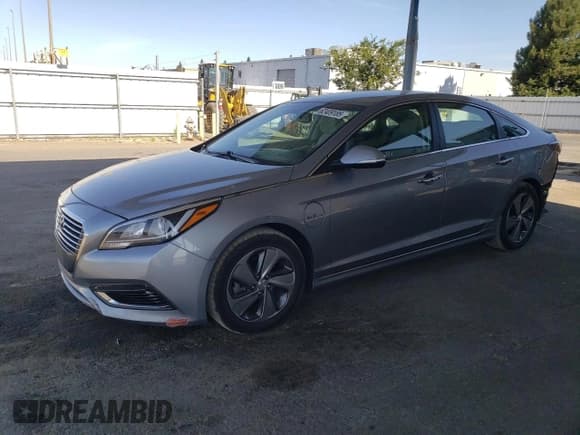 ✅ 2016 Hyundai Sonata • VIN: KMHE14L2XGA031036 • Лот: 62409185. Опубликован ранее на Copart с пробегом 206 272 миль. Бесплатный доступ к архиву аукционных продаж из США и подробный отчёт об истории автомобиля на DreamBid. Изображение 1.