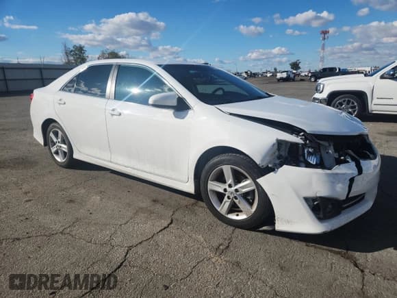✅ 2012 Toyota Camry LE • VIN: 4T1BF1FK1CU174027 • Лот: 82474045. Опубликован ранее на Copart с пробегом 119 005 миль. Бесплатный доступ к архиву аукционных продаж из США и подробный отчёт об истории автомобиля на DreamBid. Изображение 4.