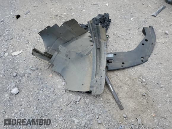 ✅ 2016 Chevrolet Traverse LT • VIN: 1GNKRHKD7GJ215335 • Lot: 55073004. Wystawiony na Copart z przebiegiem 133 823 mil. Bezpłatny archiwum sprzedaży aukcyjnych z USA i szczegółowy raport historii pojazdu na DreamBid. Zdjęcie 13.