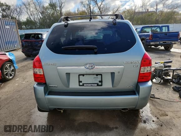 ✅ 2006 Hyundai Tucson GLS • VIN: KM8JN72D06U329048 • Lot: 85404615. Listed on Copart with 130,585 mi. Free auction sales archive from the USA and detailed vehicle history report at DreamBid. Image 6.