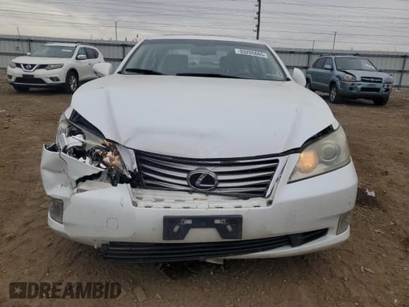 ✅ 2010 Lexus ES 330 • VIN: JTHBK1EG9A2387487 • Лот: 93205665. Опубликован ранее на Copart с пробегом 208 282 миль. Бесплатный доступ к архиву аукционных продаж из США и подробный отчёт об истории автомобиля на DreamBid. Изображение 5.