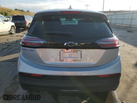 ✅ 2023 Chevrolet Bolt EV 2LT • VIN: 1G1FX6S00P4202290 • Lot: 73244864. Listed on Copart with 2,065 mi. Free auction sales archive from the USA and detailed vehicle history report at DreamBid. Image 6.