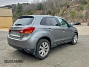 ✅ 2015 Mitsubishi Outlander ES • VIN: 4A4AR3AW8FEU38837 • Lot: 96658115. Wystawiony na Copart z przebiegiem 145 578 mil. Bezpłatny archiwum sprzedaży aukcyjnych z USA i szczegółowy raport historii pojazdu na DreamBid. Zdjęcie 4.