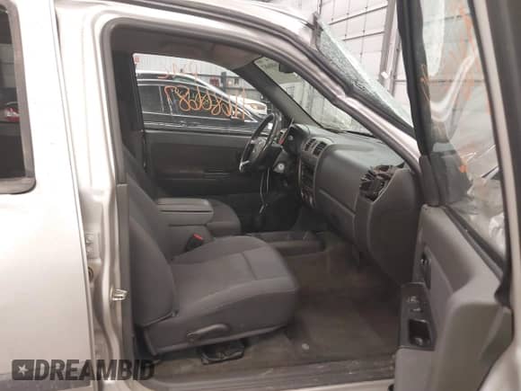 2006 Chevrolet Colorado 2LT with VIN 1GCDT136068165572, listed as a IAAI auction lot 41680687 with 136,882 mi miles and . Bid and sale history available at DreamBid. Image 5.