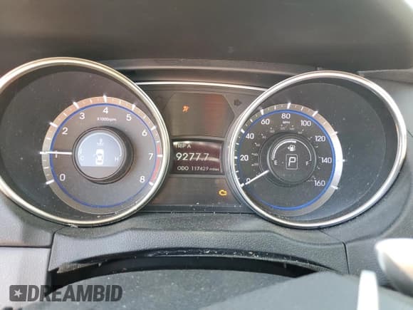 ✅ 2011 Hyundai Sonata SE • VIN: 5NPEC4AC6BH048878 • Lot: 74071194. Listed on Copart with 117,429 mi. Free auction sales archive from the USA and detailed vehicle history report at DreamBid. Image 9.