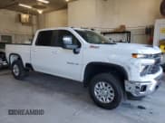 ✅ 2025 Chevrolet Silverado 2500HD LT • VIN: 2GC4KNE79S1135824 • Lot: 81041275. Wystawiony na Copart z przebiegiem 44 mil. Bezpłatny archiwum sprzedaży aukcyjnych z USA i szczegółowy raport historii pojazdu na DreamBid. Zdjęcie 4.