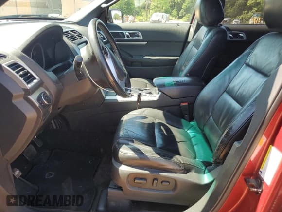 ✅ 2014 Ford Explorer XLT • VIN: 1FM5K8D80EGA03330 • Lot: 54941325. Wystawiony na Copart z przebiegiem 341 672 mil. Bezpłatny archiwum sprzedaży aukcyjnych z USA i szczegółowy raport historii pojazdu na DreamBid. Zdjęcie 7.