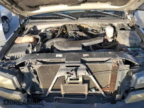 ✅ 2004 Chevrolet Silverado 1500 Z71 • VIN: 2GCEK19TX41379201 • Лот: 77324474. Опубликован ранее на Copart с пробегом 296 929 миль. Бесплатный доступ к архиву аукционных продаж из США и подробный отчёт об истории автомобиля на DreamBid. Изображение 11.