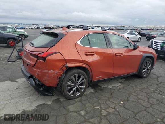 ✅ 2020 Lexus UX 250h F Sport • VIN: JTHR9JBH1L2026913 • Lot: 53477275. Listed on Copart with 56,518 mi. Free auction sales archive from the USA and detailed vehicle history report at DreamBid. Image 3.