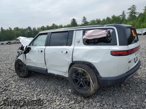 ✅ 2023 Rivian R1S Adventure • VIN: 7PDSGABA8PN016999 • Lot: 58165265. Wystawiony na Copart z przebiegiem Nie podano. Bezpłatny archiwum sprzedaży aukcyjnych z USA i szczegółowy raport historii pojazdu na DreamBid. Zdjęcie 2.