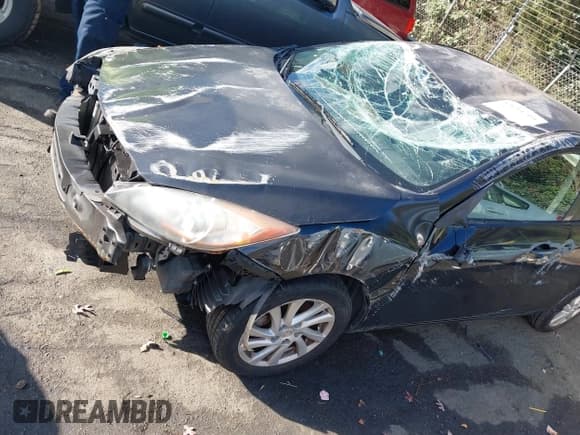 ✅ 2012 Mazda 3 i Touring • VIN: JM1BL1L77C1610572 • Lot: 43644709. Listed on IAAI with 156,264 mi. Free auction sales archive from the USA and detailed vehicle history report at DreamBid. Image 6.