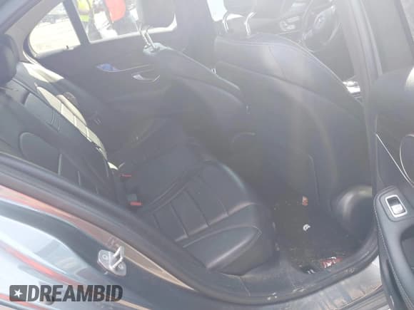 ✅ 2018 Mercedes-Benz C 300 • VIN: 55SWF4KB4JU248039 • Lot: 42788782. Listed on IAAI with 86,104 mi. Free auction sales archive from the USA and detailed vehicle history report at DreamBid. Image 8.