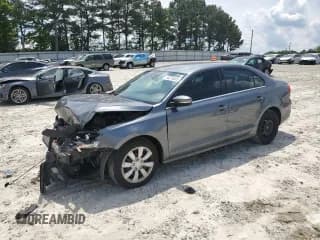 ✅ 2013 Volkswagen Jetta SE • VIN: 3VWDX7AJXDM423679 • Lot: 55275835. Listed on Copart with 112,618 mi. Free auction sales archive from the USA and detailed vehicle history report at DreamBid. Image 1.