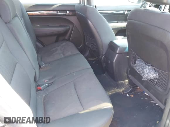 ✅ 2011 Kia Sorento LX • VIN: 5XYKTDA2XBG169589 • Lot: 43380076. Wystawiony na IAAI z przebiegiem 170 911 mil. Bezpłatny archiwum sprzedaży aukcyjnych z USA i szczegółowy raport historii pojazdu na DreamBid. Zdjęcie 8.