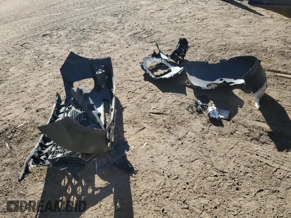 ✅ 2019 Hyundai Santa Fe SEL • VIN: 5NMS3CAD0KH026507 • Lot: 89660105. Wystawiony na Copart z przebiegiem 63 093 mil. Bezpłatny archiwum sprzedaży aukcyjnych z USA i szczegółowy raport historii pojazdu na DreamBid. Zdjęcie 13.