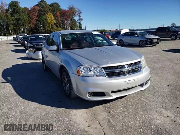 ✅ 2011 Dodge Avenger Heat • VIN: 1B3BD1FG6BN541455 • Lot: 81155264. Wystawiony na Copart z przebiegiem 143 592 mil. Bezpłatny archiwum sprzedaży aukcyjnych z USA i szczegółowy raport historii pojazdu na DreamBid. Zdjęcie 11.