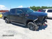 ✅ 2022 Chevrolet Silverado 1500 LT Trail Boss • VIN: 1GCPYFED0NZ236995 • Lot: 42514111. Wystawiony na IAAI z przebiegiem 53 377 mil. Bezpłatny archiwum sprzedaży aukcyjnych z USA i szczegółowy raport historii pojazdu na DreamBid. Zdjęcie 1.