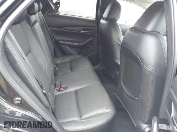 ✅ 2024 Mazda CX-30 S Preferred • VIN: 3MVDMBCM6RM604225 • Lot: 42498566. Wystawiony na IAAI z przebiegiem 14 228 mil. Bezpłatny archiwum sprzedaży aukcyjnych z USA i szczegółowy raport historii pojazdu na DreamBid. Zdjęcie 8.