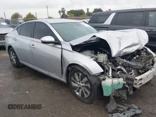 ✅ 2020 Nissan Altima S • VIN: 1N4BL4BV0LC133897 • Lot: 43758487. Listed on IAAI with 141,280 mi. Free auction sales archive from the USA and detailed vehicle history report at DreamBid. Image 1.