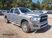 ✅ 2022 Ram 2500 Tradesman • VIN: 3C6UR5CJXNG251224 • Lot: 43541750. Wystawiony na IAAI z przebiegiem 167 400 mil. Bezpłatny archiwum sprzedaży aukcyjnych z USA i szczegółowy raport historii pojazdu na DreamBid. Zdjęcie 1.