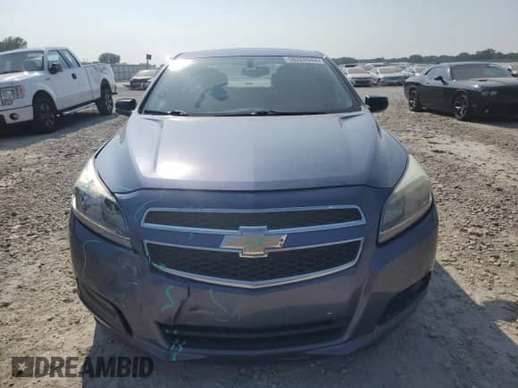 ✅ 2013 Chevrolet Malibu LS • VIN: 1G11B5SA8DF357567 • Lot: 68262044. Wystawiony na Copart z przebiegiem 154 186 mil mil. Skorzystaj z bezpłatnego archiwum sprzedaży aukcyjnych z USA i zobacz szczegółowy raport historii pojazdu na DreamBid. Zdjęcie 5.