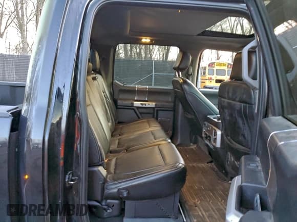 ✅ 2020 Ford F-350 XL • VIN: 1FT8W3DT4LED34417 • Лот: 94538205. Опубликован ранее на Copart с пробегом 85 613 миль. Бесплатный доступ к архиву аукционных продаж из США и подробный отчёт об истории автомобиля на DreamBid. Изображение 10.