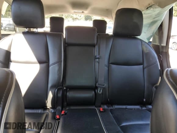 ✅ 2019 Infiniti QX60 Pure • VIN: 5N1DL0MM1KC551928 • Lot: 69704355. Wystawiony na Copart z przebiegiem 96 559 mil. Bezpłatny archiwum sprzedaży aukcyjnych z USA i szczegółowy raport historii pojazdu na DreamBid. Zdjęcie 10.