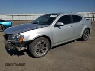 ✅ 2011 Dodge Avenger Heat • VIN: 1B3BD1FG9BN510216 • Лот: 72475474. Опубликован ранее на Copart с пробегом 166 068 миль. Бесплатный доступ к архиву аукционных продаж из США и подробный отчёт об истории автомобиля на DreamBid. Изображение 1.