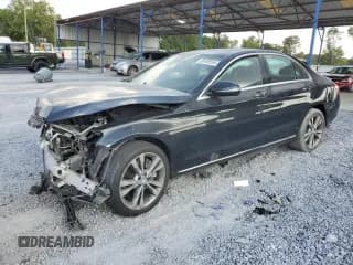 ✅ 2016 Mercedes-Benz C 300 Luxury • VIN: 55SWF4KB5GU135385 • Lot: 80490565. Wystawiony na Copart z przebiegiem 89 189 mil. Bezpłatny archiwum sprzedaży aukcyjnych z USA i szczegółowy raport historii pojazdu na DreamBid. Zdjęcie 1.