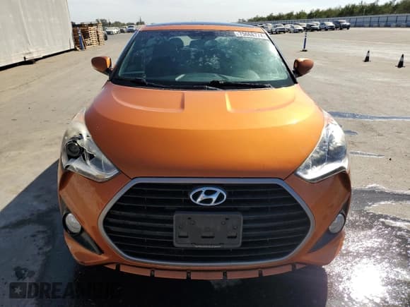 ✅ 2016 Hyundai Veloster Turbo • VIN: KMHTC6AE6GU288283 • Lot: 75668774. Wystawiony na Copart z przebiegiem 141 983 mil. Bezpłatny archiwum sprzedaży aukcyjnych z USA i szczegółowy raport historii pojazdu na DreamBid. Zdjęcie 5.