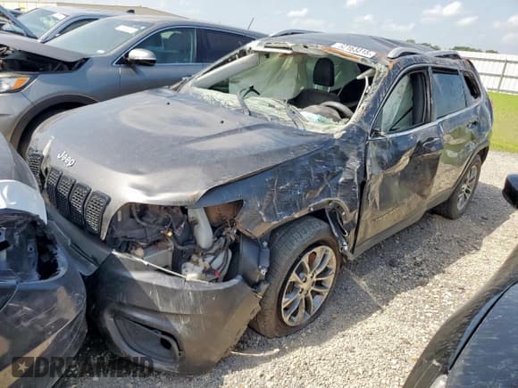 ✅ 2019 Jeep Cherokee Latitude Plus • VIN: 1C4PJLLB2KD151573 • Lot: 62163315. Wystawiony na Copart z przebiegiem Nie podano. Bezpłatny archiwum sprzedaży aukcyjnych z USA i szczegółowy raport historii pojazdu na DreamBid. Zdjęcie 1.