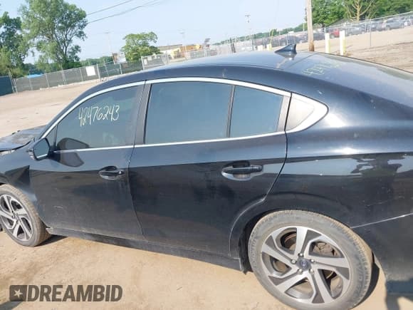 ✅ 2020 Subaru Legacy Limited • VIN: 4S3BWAN67L3034806 • Lot: 42476243. Listed on IAAI with 42,536 mi. Free auction sales archive from the USA and detailed vehicle history report at DreamBid. Image 15.