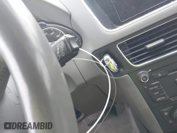 ✅ 2012 Audi Q5 Premium Plus • VIN: WA1LFAFP2CA017557 • Lot: 42892317. Wystawiony na IAAI z przebiegiem 126 596 mil. Bezpłatny archiwum sprzedaży aukcyjnych z USA i szczegółowy raport historii pojazdu na DreamBid. Zdjęcie 11.