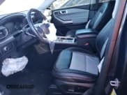 ✅ 2022 Ford Explorer XLT • VIN: 1FMSK7DH6NGA17052 • Лот: 86729325. Опубликован ранее на Copart с пробегом 79 973 миль. Бесплатный доступ к архиву аукционных продаж из США и подробный отчёт об истории автомобиля на DreamBid. Изображение 7.