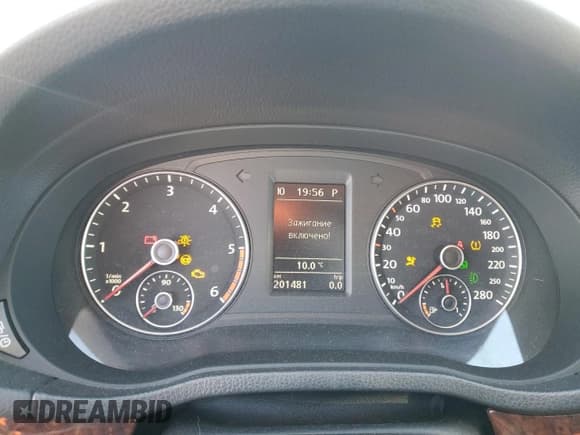 ✅ 2013 Volkswagen Passat SEL Premium • VIN: 1VWCN7A31DC136980 • Lot: 91097485. Listed on Copart with 201,481 mi. Free auction sales archive from the USA and detailed vehicle history report at DreamBid. Image 9.