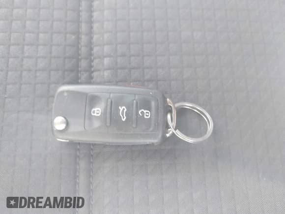 ✅ 2015 Volkswagen Jetta S • VIN: 3VW2K7AJ6FM315701 • Lot: 42684851. Listed on IAAI with 127,999 mi. Free auction sales archive from the USA and detailed vehicle history report at DreamBid. Image 11.