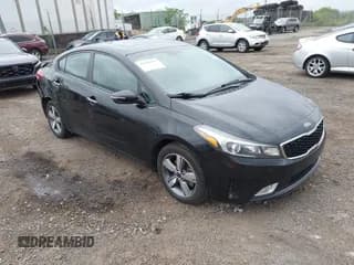 ✅ 2018 Kia Forte S • VIN: 3KPFL4A75JE198278 • Lot: 42312357. Wystawiony na IAAI z przebiegiem 139 269 mil. Bezpłatny archiwum sprzedaży aukcyjnych z USA i szczegółowy raport historii pojazdu na DreamBid. Zdjęcie 1.