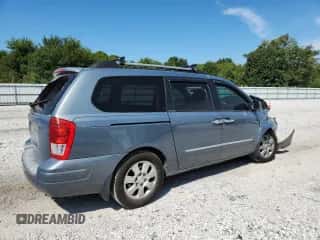 2008 Hyundai Entourage GLS z VIN KNDMC233786048954, wystawiony jako Copart lot #72068665 z przebiegiem 151 701 mil mil oraz Czysty tytuł • Clean title. Historia ofert i sprzedaży dostępna na DreamBid. Obrazek 3.