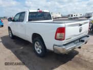 ✅ 2021 Ram 1500 Big Horn • VIN: 1C6SRFBT4MN673964 • Лот: 42828995. Опубликован ранее на IAAI с пробегом 150 893 миль. Бесплатный доступ к архиву аукционных продаж из США и подробный отчёт об истории автомобиля на DreamBid. Изображение 3.