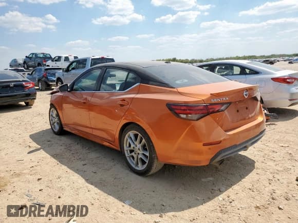 ✅ 2022 Nissan Sentra SR • VIN: 3N1AB8DV5NY237005 • Лот: 84248485. Опубликован ранее на Copart с пробегом 111 121 миль. Бесплатный доступ к архиву аукционных продаж из США и подробный отчёт об истории автомобиля на DreamBid. Изображение 2.