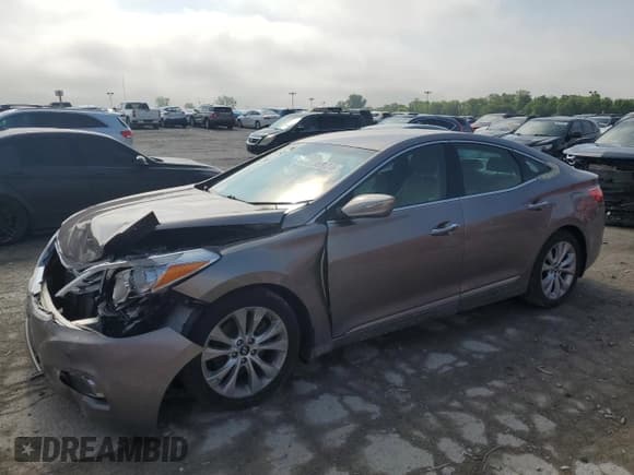 ✅ 2013 Hyundai Azera • VIN: KMHFG4JG9DA215140 • Лот: 58691215. Опубликован ранее на Copart с пробегом 111 648 миль. Бесплатный доступ к архиву аукционных продаж из США и подробный отчёт об истории автомобиля на DreamBid. Изображение 1.