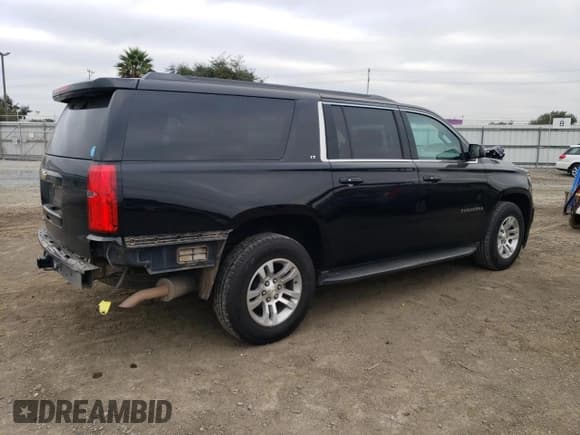 ✅ 2016 Chevrolet Suburban LT • VIN: 1GNSCHKC9GR100505 • Lot: 75685104. Wystawiony na Copart z przebiegiem 102 929 mil. Bezpłatny archiwum sprzedaży aukcyjnych z USA i szczegółowy raport historii pojazdu na DreamBid. Zdjęcie 3.
