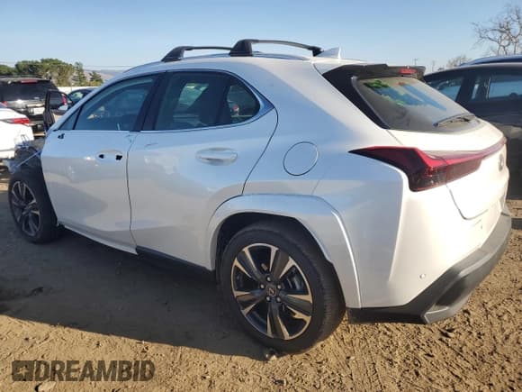 ✅ 2024 Lexus UX 250h Premium • VIN: JTHP6JBH2R2192530 • Lot: 43447855. Listed on Copart with 2,717 mi. Free auction sales archive from the USA and detailed vehicle history report at DreamBid. Image 2.