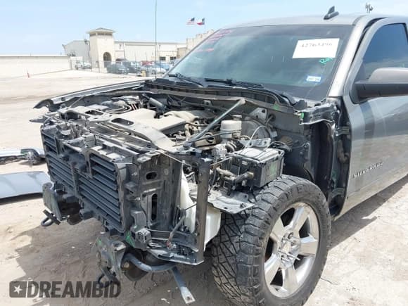 ✅ 2017 Chevrolet Silverado 1500 LT • VIN: 3GCUKREH8HG370540 • Лот: 42763496. Опубликован ранее на IAAI с пробегом 181 382 миль. Бесплатный доступ к архиву аукционных продаж из США и подробный отчёт об истории автомобиля на DreamBid. Изображение 6.