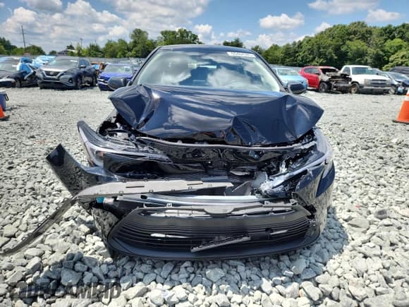 ✅ 2025 Toyota Corolla Hybrid LE • VIN: JTDBDMHE2S3021535 • Lot: 66464385. Listed on Copart with 2,235 mi. Free auction sales archive from the USA and detailed vehicle history report at DreamBid. Image 5.