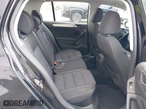 ✅ 2012 Volkswagen Golf TDI • VIN: WVWDM7AJ2CW334537 • Lot: 41836985. Listed on IAAI with 115,640 mi. Free auction sales archive from the USA and detailed vehicle history report at DreamBid. Image 8.