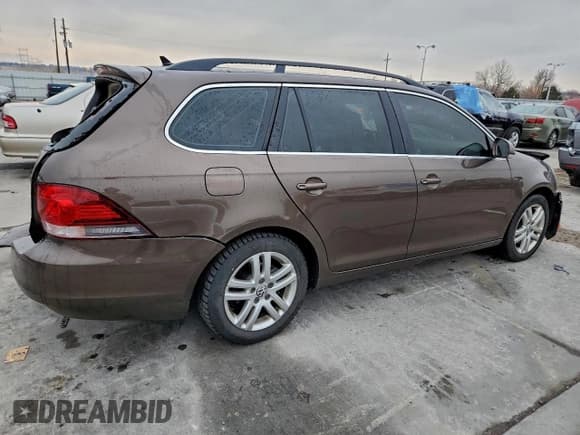 ✅ 2011 Volkswagen Jetta TDI • VIN: 3VWPL7AJ7BM620735 • Lot: 93846655. Listed on Copart with 71,081 mi. Free auction sales archive from the USA and detailed vehicle history report at DreamBid. Image 3.