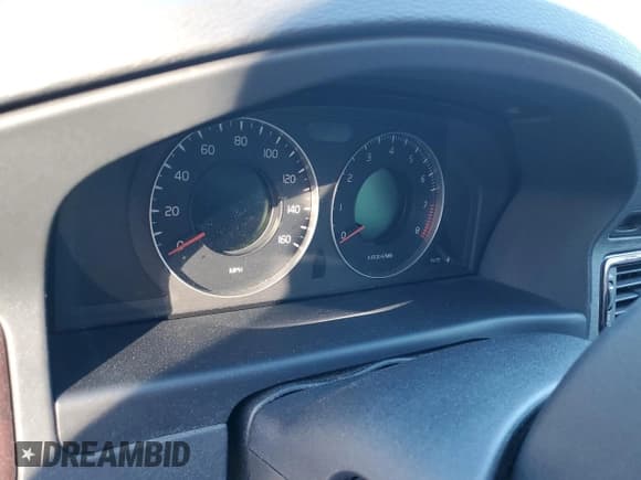 ✅ 2008 Volvo V70 • VIN: YV1BW982181018220 • Лот: 81312824. Опубликован ранее на Copart с пробегом Не указан. Бесплатный доступ к архиву аукционных продаж из США и подробный отчёт об истории автомобиля на DreamBid. Изображение 9.