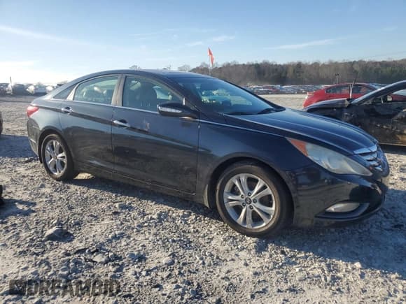 ✅ 2011 Hyundai Sonata SE • VIN: 5NPEC4AC8BH132474 • Лот: 86053264. Опубликован ранее на Copart с пробегом 136 310 миль. Бесплатный доступ к архиву аукционных продаж из США и подробный отчёт об истории автомобиля на DreamBid. Изображение 7.